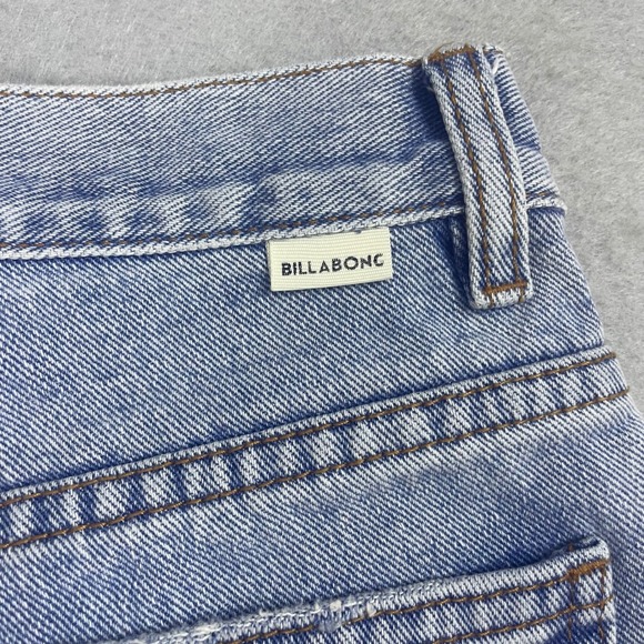 Billabong Denim Shorts Womens Size 26 Blue Distressed Cuffed Casual - Picture 9 of 14